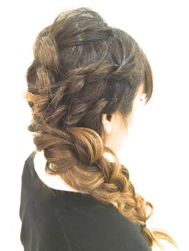 ダリー 発寒南店(Dali) Ｄａｌｉ＊エルサスタイル