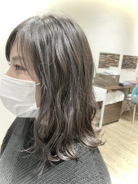 エイチ バイ エムズハウス(H eitch by mshouse) シークレットハイライト×パールグレージュ