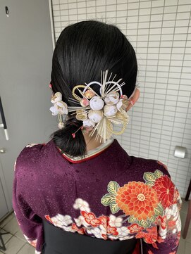 エンリー(ENlee) 【とまべち】ピタッとシンプルお団子ヘアセット