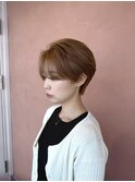耳にかけないショートスタイル