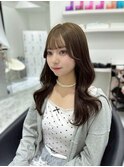 13904オリーブグレージュ韓国風巻きレイヤーカットくびれヘア