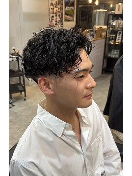フランクスバーバーリザーブ 人形町店(FRANK’S BARBER RESERVE) ソフトスパイラルミドルフェードH