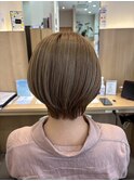 マッシュショート×アッシュカラー