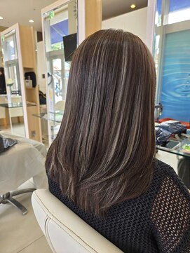 ゼル 鴻巣店(ZELE) ハイライトカラー