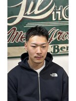 リルホビーズメンズグルーミング(Lil Hobbys Men's Grooming)&nbsp;＜理容室＞＜バーバー＞黒髪ローフェード短髪スタイル