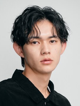 レタッチバイフィフス(RETOUCH by fifth) 原宿ルーズパーマセンターパートスパイラルパーマビジネスヘア