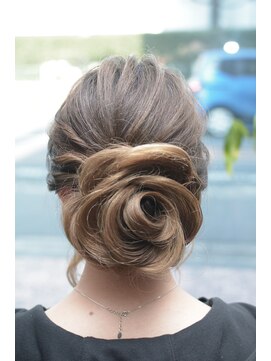 デザインサロンリア(design salon Lia) hanahana