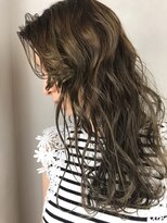 ラトリエ ブロカント 立川北口店(L'atelier BROCANTE)&nbsp;イルミナカラー  ヘルシーレイヤー  無造作カール  3Dカラー