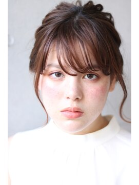 アンドヘアー 西葛西(&-HAIR) 【西葛西&-hair 】目をひく柔らかいアップスタイル