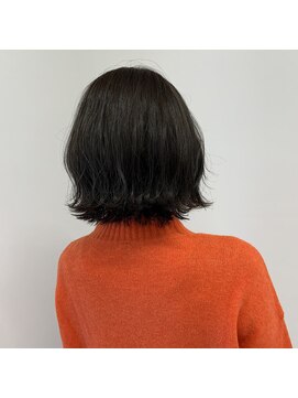 ガーランドウメダ(Garland umeda) ミディアムボブ