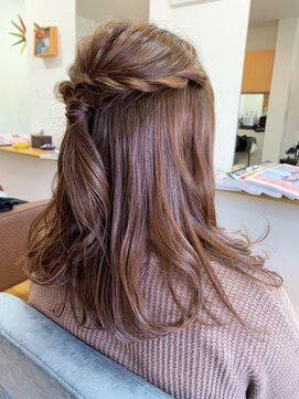 エルフゥ(Elle fou) ダスティーピンクで可愛さバツグン