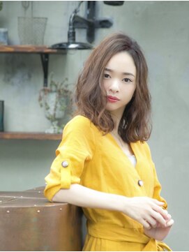 ロンド ストラーダ 心斎橋(Lond strada) 【津賀　涼】大人美人ショートイメチェン白髪ぼかしモード