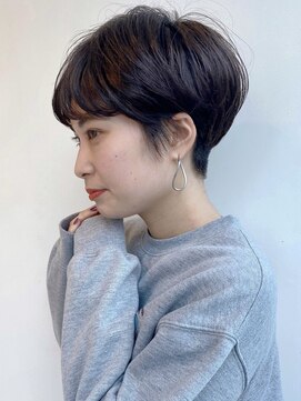 モリオ フロム ロンドン 大宮2号店(morio from London) 【なかじま ひびき】黒髪刈り上げマッシュショート