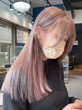 リノショアーズ 日本大通り店(RINOSHORES) ロングヘアピンクベージュブロンドハイトーン透け感maaya