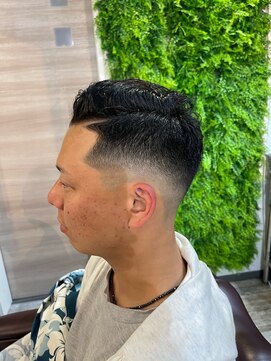 デルフィーノ ヘアーパフォーム(delfino hair perform) メンズフェードカット