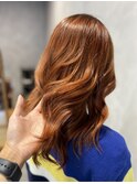 セミロングレイヤーのオレンジバレイヤージュ