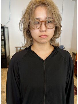 ヤーン(yearn) ホワイトベージュ×ミディアム（伏見/栄/名駅）