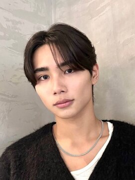 インフィニス 恵比寿(Infinis) 【Infinis】センターパート×ダウンパーマ