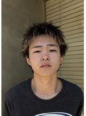 スパイキーショートメンズショートマッシュツーブロック刈り上げ