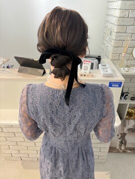 ディティカ サウ(Dityca sow) ゆるっとシニヨン×ベロアリボン