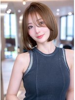 まとまるボブ/20代30代きれいめ/流れる顔周り