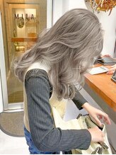 エンネ 新宿(enne) グレージュカラー/ホワイトカラー/レイヤーカット/顔周り/新宿