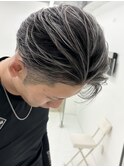 ホワイトメッシュ　センターパート　眉毛　メンズ　刈り上げ
