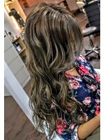 クラン ヘアーアンドスタジオ(CLAN hair & studio) プラチナアッシュカラーブルーメッシュ