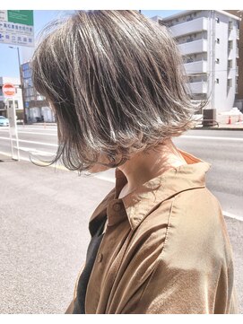 ヘアーアンドアトリエ マール(Hair&Atelier Marl) 【Marl外国人風カラー】ブルーアッシュの外ハネショートボブ