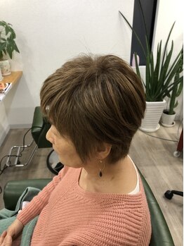 ヘアールームベーリーケイ(Hair room Berry.K)の写真/[女性Stylist×マンツーマン]白髪をカバーするだけでなくカラーを楽しみたい方や常にお洒落でいたい方に☆