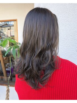 リゴッツ ドゥア プトゥリ(Regottz dua putri) 透け感オリーブ