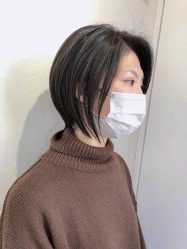 テオ(Theo) Theo /エメラルドアッシュ/ 巻き髪風パーマ/ショート