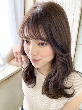 ジュール(Jule) 女性らしい曲線シルエット◇顔周り最小顔理論カット 神戸