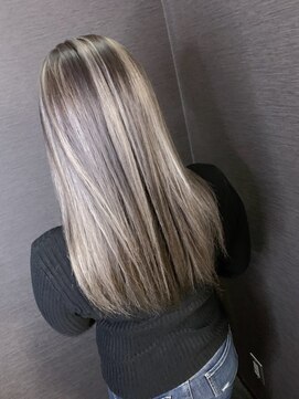 ライズ バイ レボ 柏店(RISE by REVO) ボブ/カーキグレージュ/大人かわいい/フェザーバング