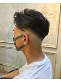 〈キシタクヘアー〉ブルーブラック×スキンフェード