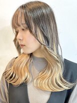 サクラ オモテサンドウ(SAKURA)&nbsp;イメチェンならこれ！派手に見せるアンブレラカラー黒×ベージュ