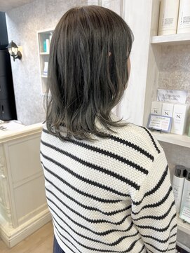 キャアリー(Caary) 福山市Caaryブリーチ無し寒色オリーブグレージュイルミナカラー