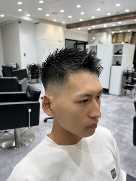 ルースト 京都駅前店(ROOST) ベリーショートフェード