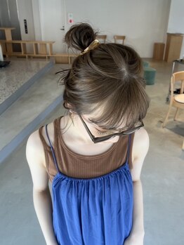 ケイト(KATE)の写真/“透明感抜群”の人気のイルミナカラーで、外国人風の絶妙な抜け感を演出♪オシャレが楽しくなる☆