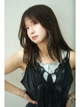 ウタ 【uta 酒井】くすみブラウン×ミディアムスタイル