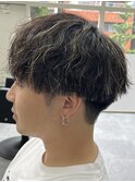 ハイライトカラー/刈り上げマッシュ/波巻きパーマ