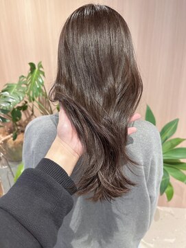 【哉汰】オリーブベージュ/ミディアムレイヤー/赤み消し20代