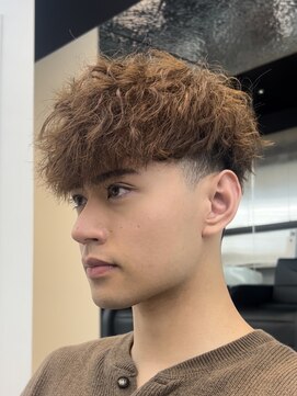 フィフスパーク(fifth PARK) 渋谷スペインカールツイストパーマフェードフリンジカット強め