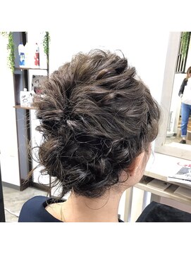 メゾンド クロエ(Maison de Chloe) 編み込み波ウェーブ