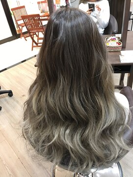 ケーアールツーエス 鳳店(KR2S) 外国人風★バレイヤージュカラー [KR2S 鳳] 072-260-3626