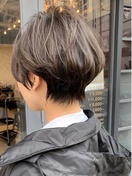 ヘアーアンドスパ アルバス(HAIR&SPA ALBAS) 『ALBAS』大人かわいい×くびれ×丸みショート×3Dカラー