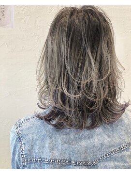 モアナ バイ ヘッドライト 武蔵小杉店(Moana by HEADLIGHT) 西海岸風ミディアムレイヤー