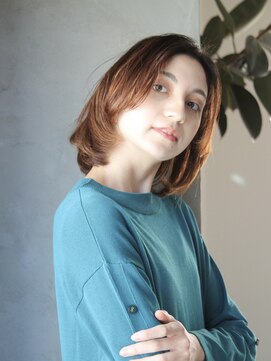 ワン 横浜(ONE005) 内巻きウルフボブ