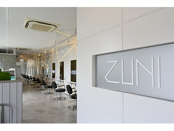 Agu hair zuni 新潟東区店【アグ　ヘアー　ズニ】