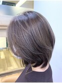 透け感カラーミディアムヘア